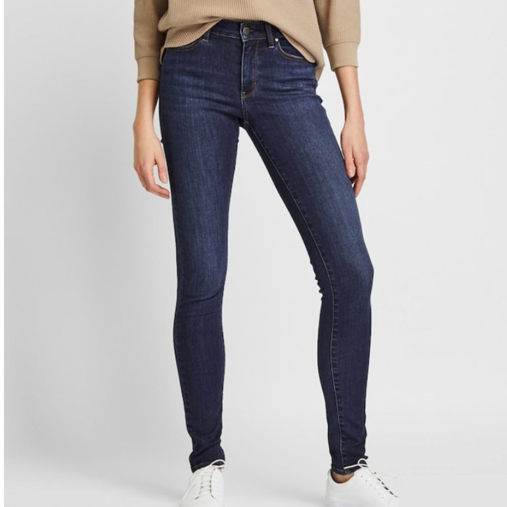 Uniqlo Ultra Stretch Skinny Jean in Dark Blue